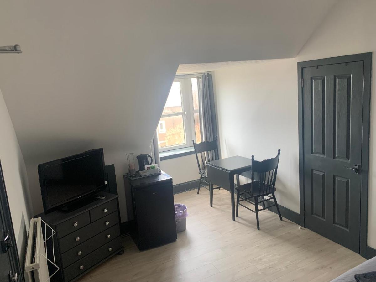 Aspen Guest House Питерхед Экстерьер фото