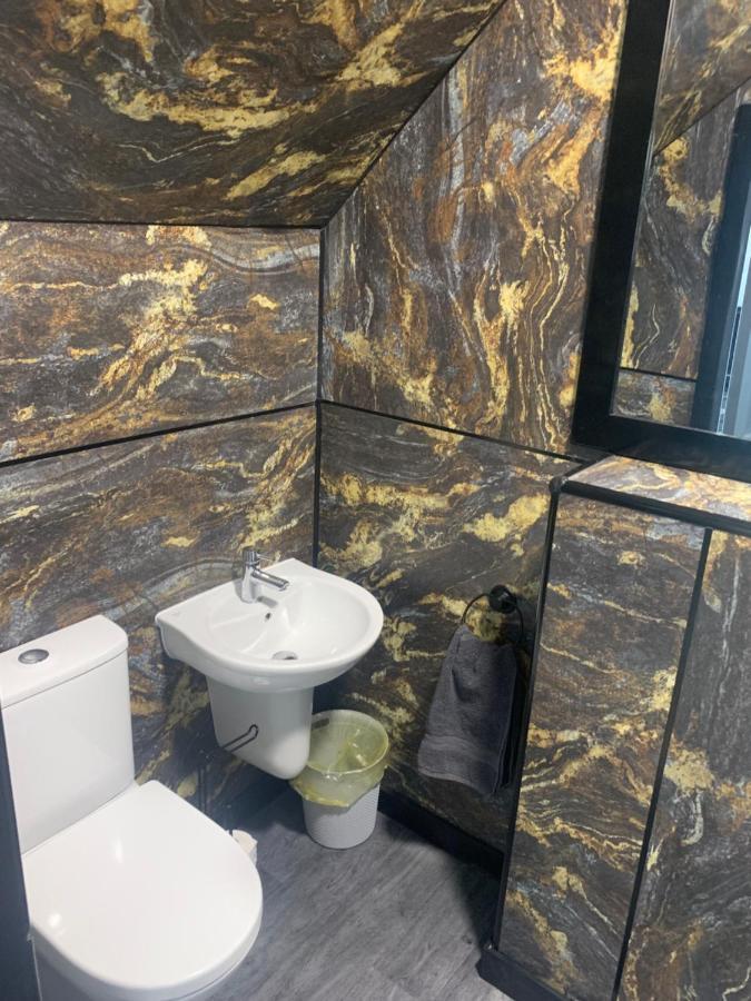 Aspen Guest House Питерхед Экстерьер фото