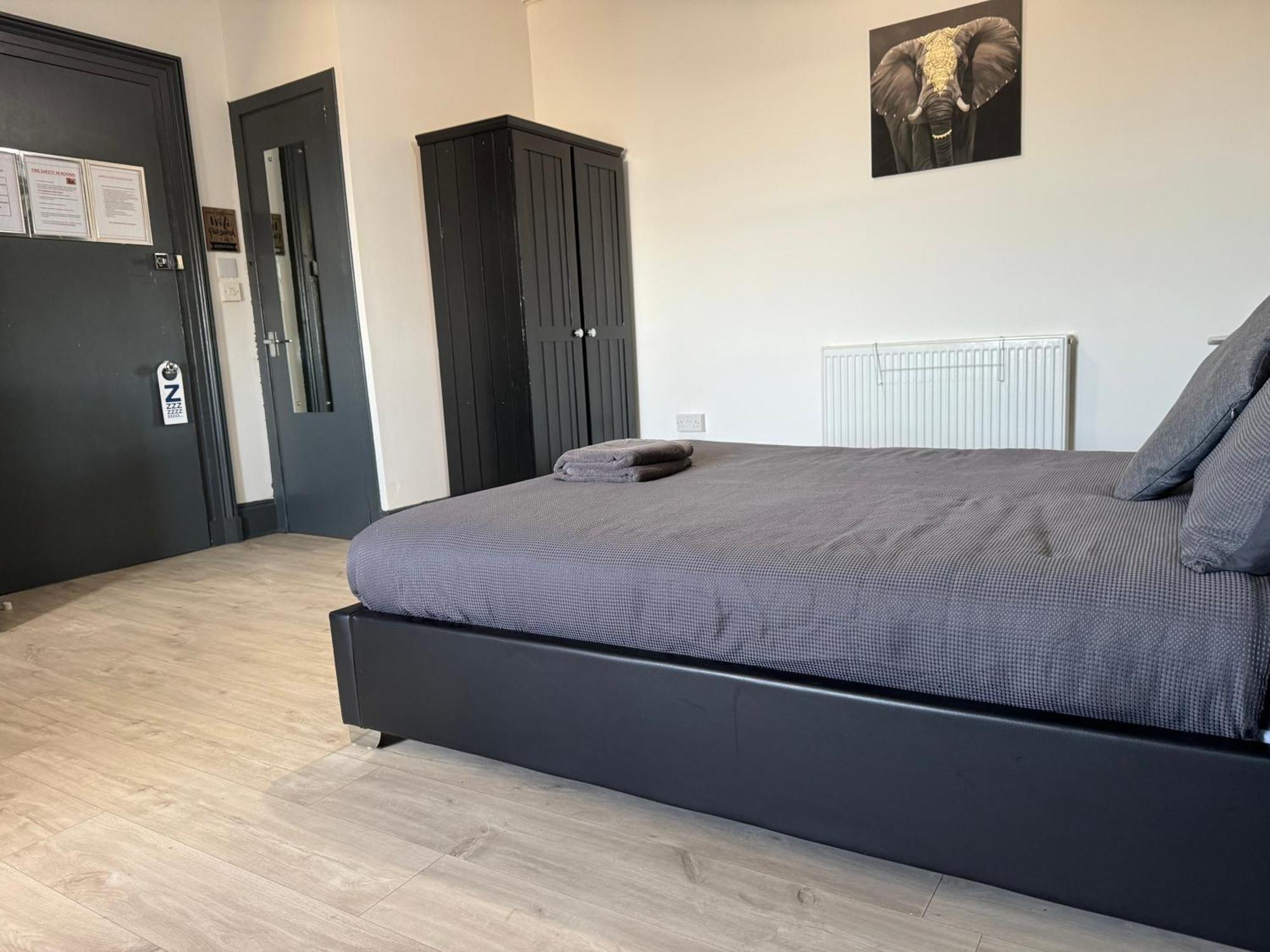 Aspen Guest House Питерхед Экстерьер фото